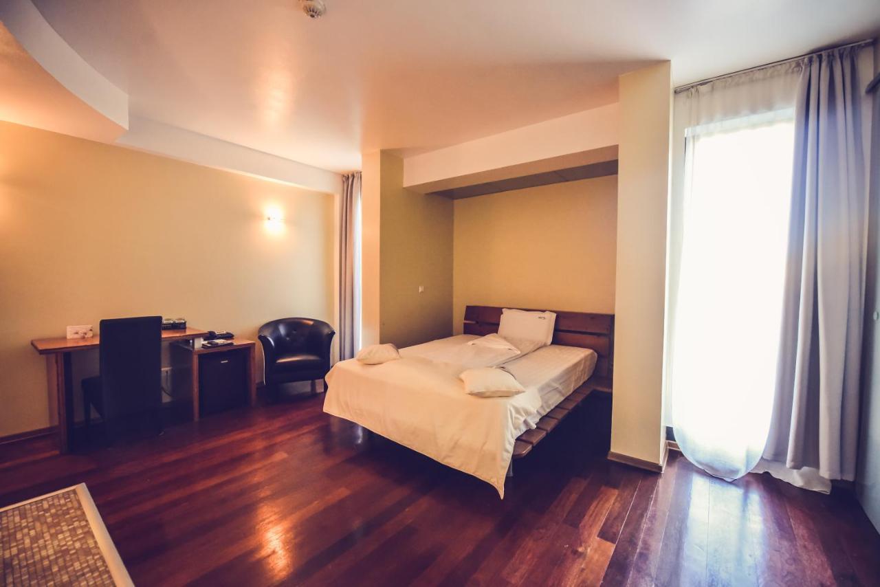 Hotel Spa Ice Resort Ghiroda Dış mekan fotoğraf